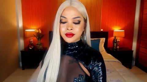 Snapshot of urmajestytyra chatting on July 4, 12:39 am UrMajestyTyra online show from July 4, 12:39 am