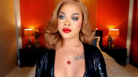 Snapshot of urmajestytyra chatting on July 13, 1:52 am UrMajestyTyra online show from July 13, 1:52 am