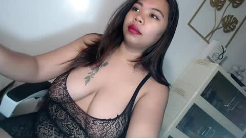 Lhea online show from April 25, 9:12 pm