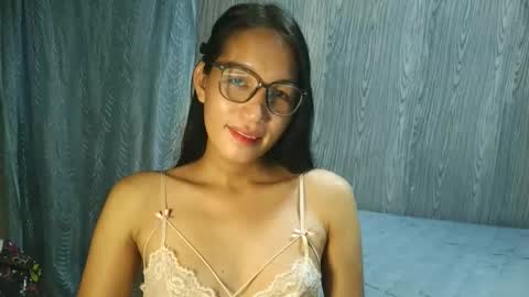 queen julia not into CHEAPGUY online show from May 28, 1:19 pm