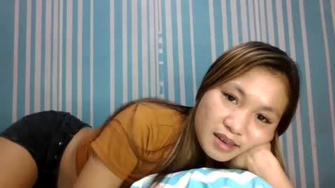 Snapshot of urpinaysugar_dolly chatting on January 19, 3:18 am urpinaysugar_dolly online show from January 19, 3:18 am