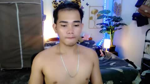 urpinoy_cummer online show from April 2, 1:53 pm