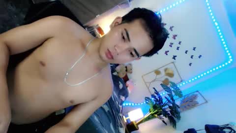 urpinoy_cummer online show from April 9, 1:38 pm