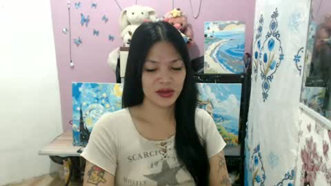 hi im kim online show from August 1, 12:59 pm