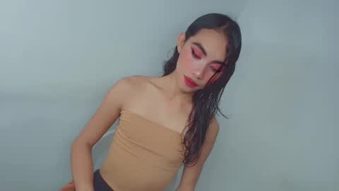 urpretty_mistake online show from February 22, 5:30 am