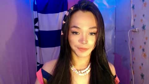 TYRA online show from May 3, 2:50 am