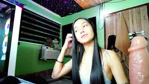 Snapshot of ursexymayhem1 chatting on January 10, 11:42 pm Ursexymayhem online show from January 10, 11:42 pm