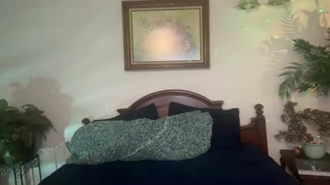 Sasha online show from December 2, 7:03 am