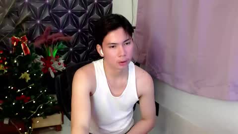 ursweet_jade online show from December 13, 7:53 pm