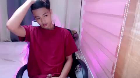 Snapshot of urtwinkjinwoo chatting on October 23, 1:49 am JC online show from October 23, 1:49 am