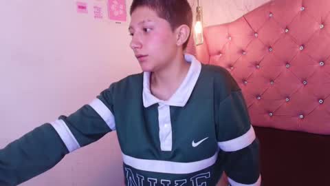 Lauryn online show from February 27, 11:16 pm