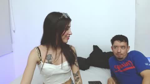 useronlypurple777 online show from November 21, 11:47 pm