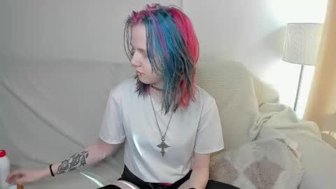 Snapshot of ustic_1 chatting on May 13, 12:57 pm Haven online show from May 13, 12:57 pm