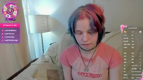 Snapshot of ustic_1 chatting on May 21, 1:51 pm Haven online show from May 21, 1:51 pm