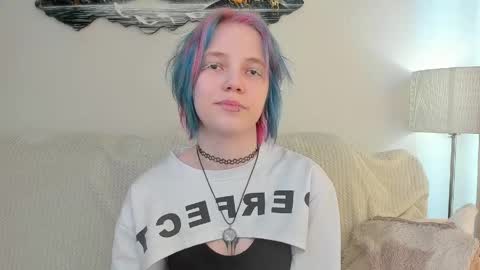 Snapshot of ustic_1 chatting on May 23, 1:37 pm Haven online show from May 23, 1:37 pm