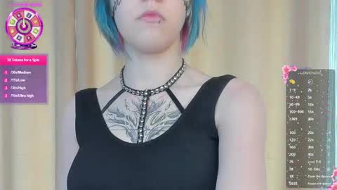 Snapshot of ustic_1 chatting on May 29, 2:37 pm Haven online show from May 29, 2:37 pm