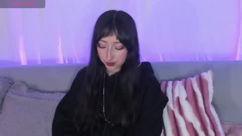 v1cky_ online show from June 7, 10:24 pm