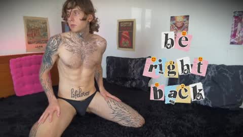 v1ctorwayne online show from April 10, 2:50 am