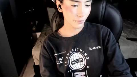 Vaioleth online show from January 31, 8:51 pm