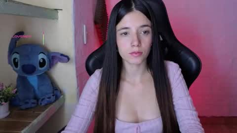 Snapshot of val_mendoza chatting on January 14, 6:41 am Val online show from January 14, 6:41 am