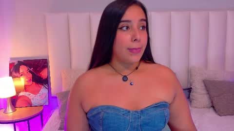 Snapshot of valen_scott_ chatting on July 6, 12:46 pm Valen Scott online show from July 6, 12:46 pm