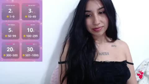 Snapshot of valen_tina33 chatting on July 20, 5:00 am Valentina online show from July 20, 5:00 am