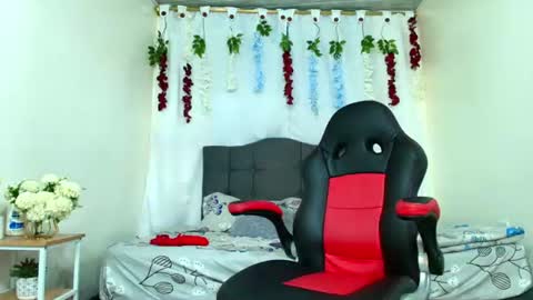 valentina_y_sneiderr online show from July 21, 4:04 am