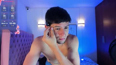 Manuel online show from March 21, 7:06 pm