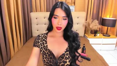 Snapshot of valeria_califa chatting on March 29, 9:42 am Valeria online show from March 29, 9:42 am