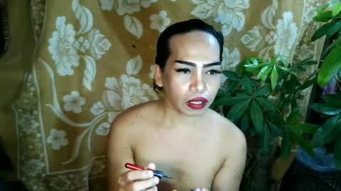 Snapshot of valerie_sensual chatting on June 16, 1:30 am valerie_sensual online show from June 16, 1:30 am