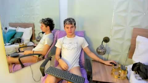 V A L E R I U S  online show from June 23, 12:52 am