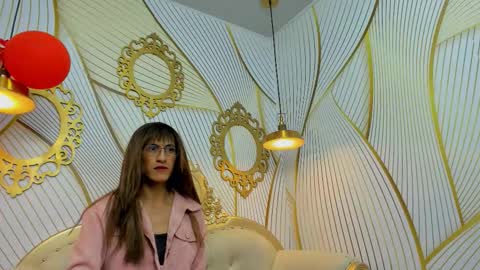 Snapshot of valerybellotti chatting on February 17, 12:23 pm Valery online show from February 17, 12:23 pm