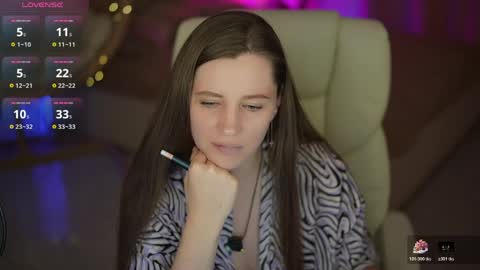 V A L E R Y  M U R online show from April 16, 7:14 pm