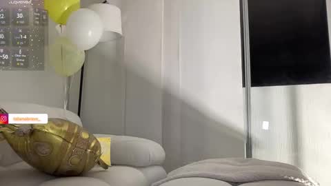 VALIENTE  online show from November 7, 3:50 am