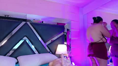 Snapshot of valrery_roussex chatting on June 6, 7:29 pm Valery online show from June 6, 7:29 pm