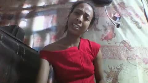 Snapshot of valysexyhot chatting on February 25, 9:19 am valysexyhot online show from February 25, 9:19 am