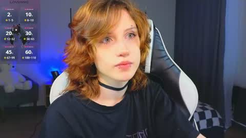 Snapshot of vampi_queen chatting on July 4, 6:14 pm Vampi online show from July 4, 6:14 pm