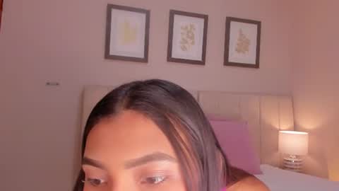 Snapshot of vanessa__cb chatting on June 16, 11:35 am vanessa__cb online show from June 16, 11:35 am