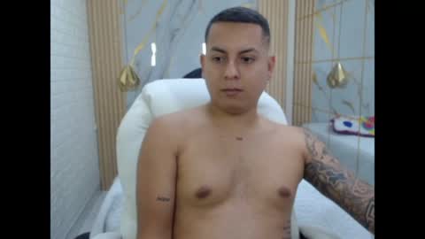 vanessa online show from May 30, 7:11 pm