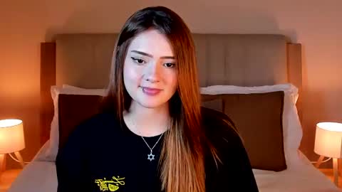 vanessa_foxyy online show from June 16, 7:38 pm