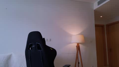 vanessa online show from December 7, 1:03 am