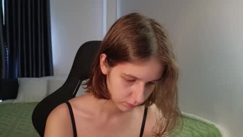 vanessa online show from September 20, 5:52 am