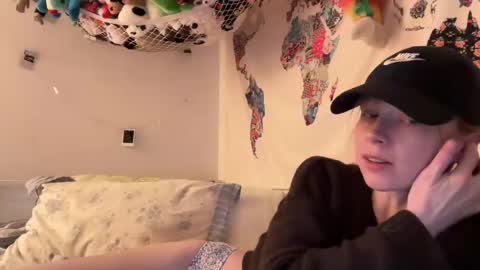 Snapshot of vanessapark chatting on March 15, 6:41 am Vanessa online show from March 15, 6:41 am