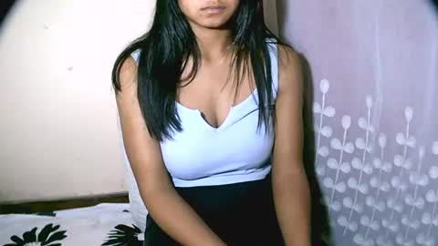 Snapshot of vanih27 chatting on July 11, 8:44 pm vanih27 online show from July 11, 8:44 pm