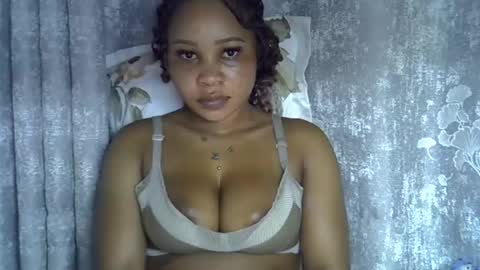 vanillavenus online show from May 18, 11:10 pm