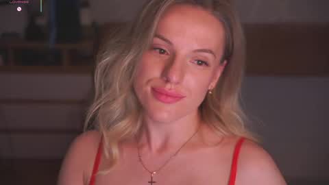 Sophie online show from May 22, 9:31 pm