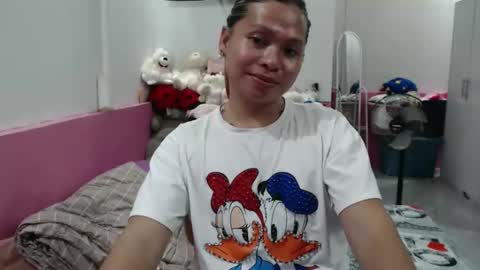 vannah_locca online show from March 23, 8:40 am