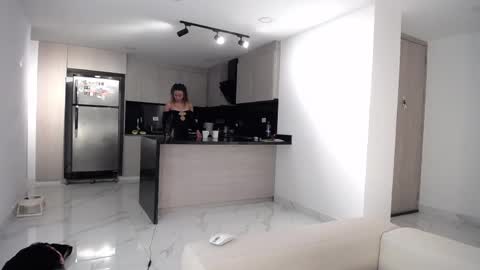 varenka_ivanova22 online show from April 7, 3:51 am