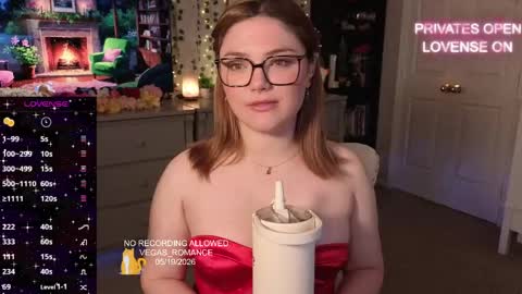 Snapshot of vegas_romance chatting on May 20, 3:45 am vegas_romance online show from May 20, 3:45 am