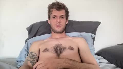 Joeyyy online show from April 30, 6:36 pm